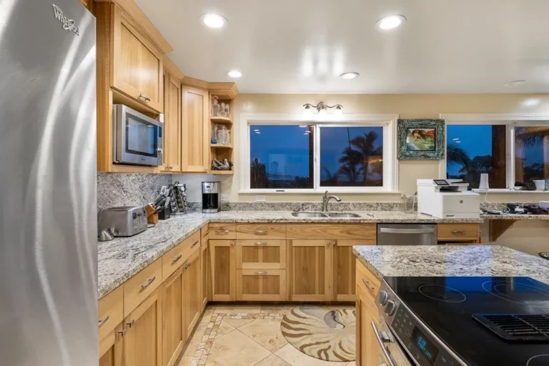 140 Waikoloa Rd