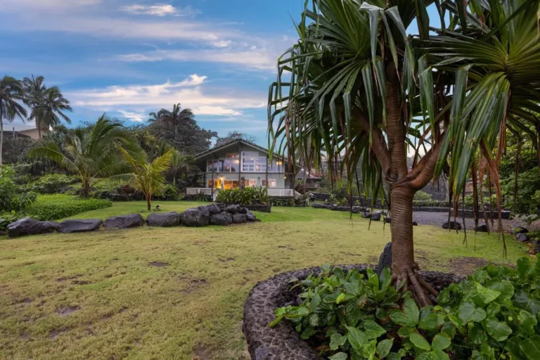 140 Waikoloa Rd