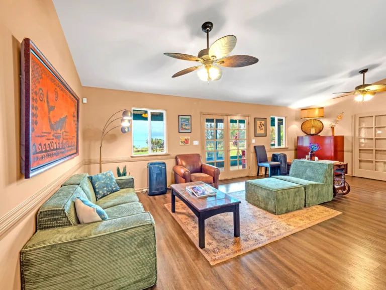 47-4567 Honokaa Waipio Rd, Honokaa, HI 96727