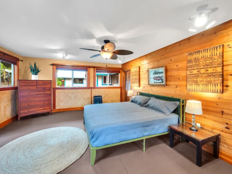 47-4567 Honokaa Waipio Rd, Honokaa, HI 96727