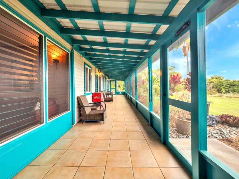 47-4567 Honokaa Waipio Rd, Honokaa, HI 96727