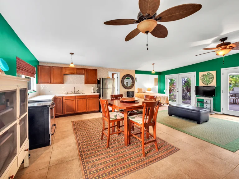 47-4567 Honokaa Waipio Rd, Honokaa, HI 96727