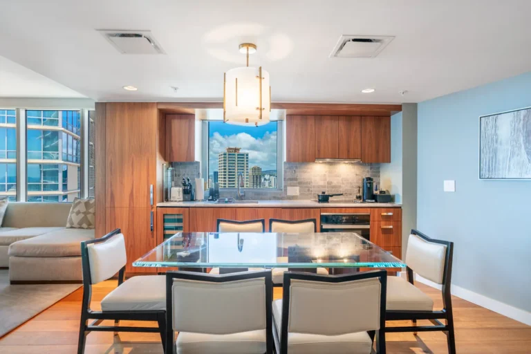2139 Kuhio Ave #3201