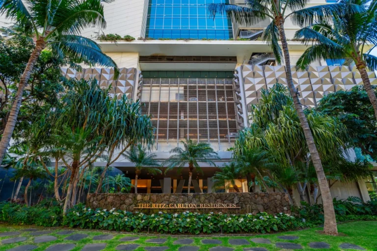 2139 Kuhio Ave #3201