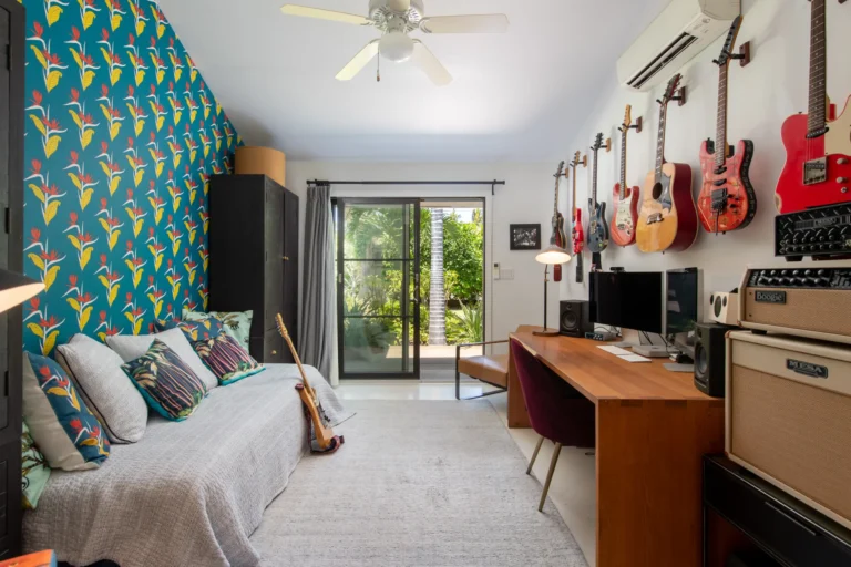 69-1687 Puako Beach Dr Kamuela, HI 96743