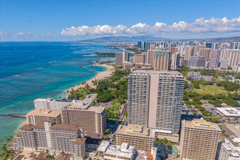 223 Saratoga Rd #2015