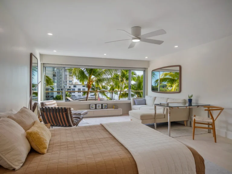 2895 Kalākaua Ave #506