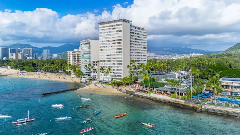 2895 Kalākaua Ave #506