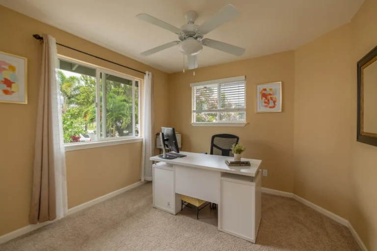 87 Hoolaau St, Wailuku, HI 96793