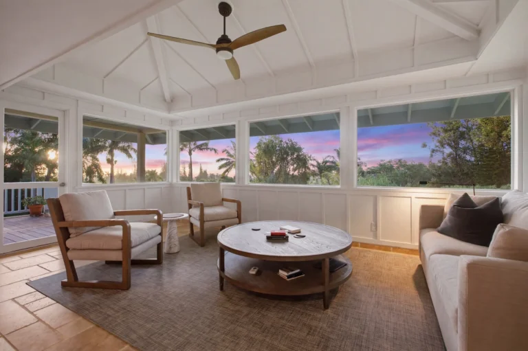 1101 Kauhikoa Rd, Haiku HI 96708