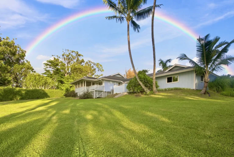 1101 Kauhikoa Rd, Haiku HI 96708