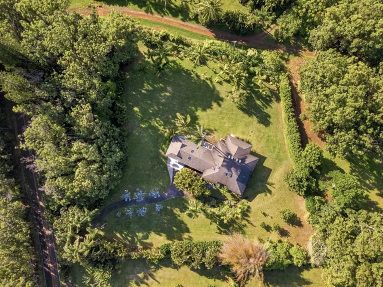 1101 Kauhikoa Rd, Haiku HI 96708