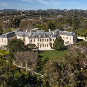 4740 SW 80th St $15,995,000 / 10 Baths / 0.87 Acres